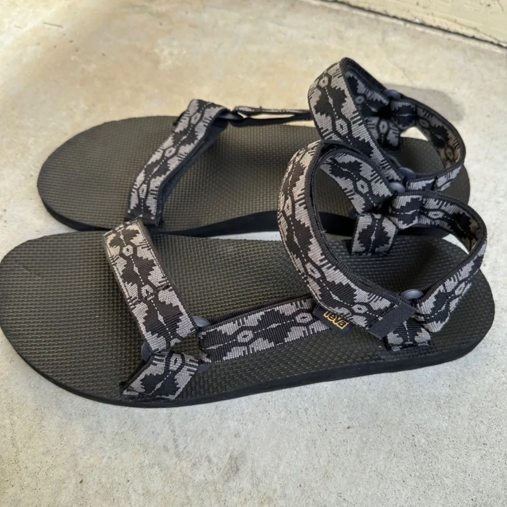 Teva Sandals Men Size 12 Original Universal Water Resistant Hiking Camping